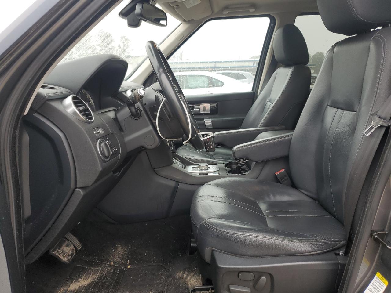 2016 Land Rover LR4 VIN SALAG2V65GA830382 Copart auction photo, minor dent/scratches damage thumbnail 7