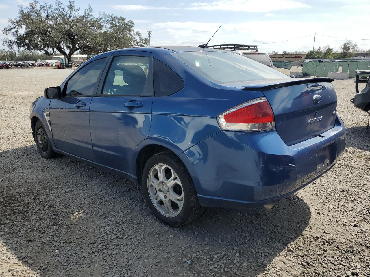 2008 Ford Focus VIN 1FAHP35NX8W114168 Copart auction photo, front end / undercarriage damage thumbnail 2