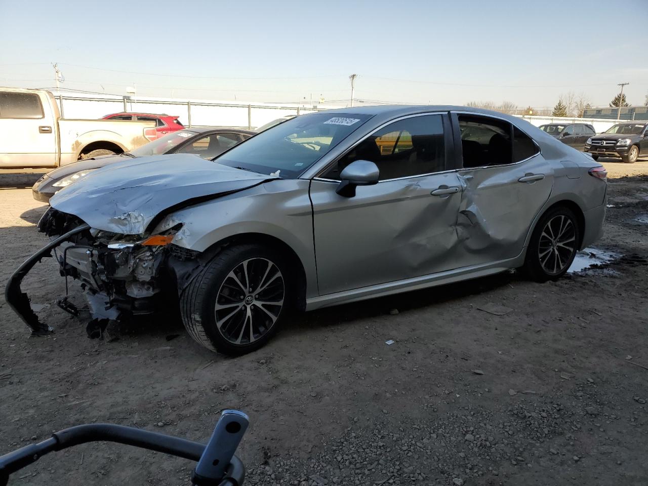 2018 Toyota Camry VIN 4T1B11HK6JU583035