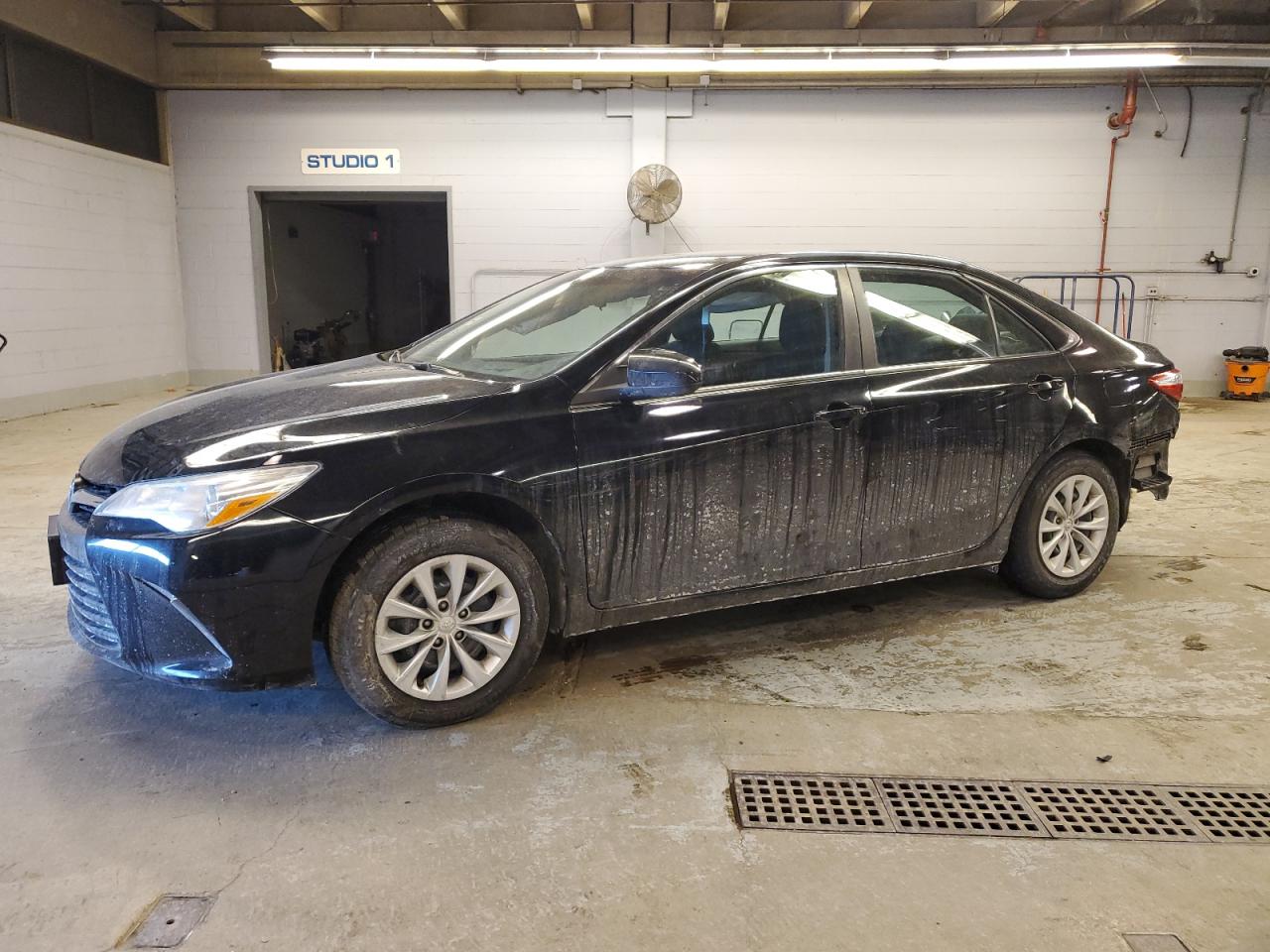 2016 Toyota Camry VIN 4T4BF1FK1GR562922