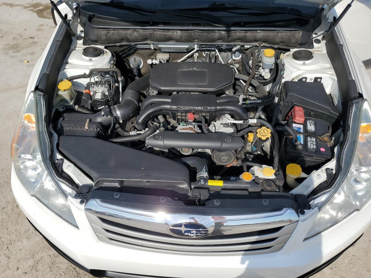2010 Subaru Outback VIN 4S4BRCDC4A3324343 Copart auction photo, front end / side damage thumbnail 13