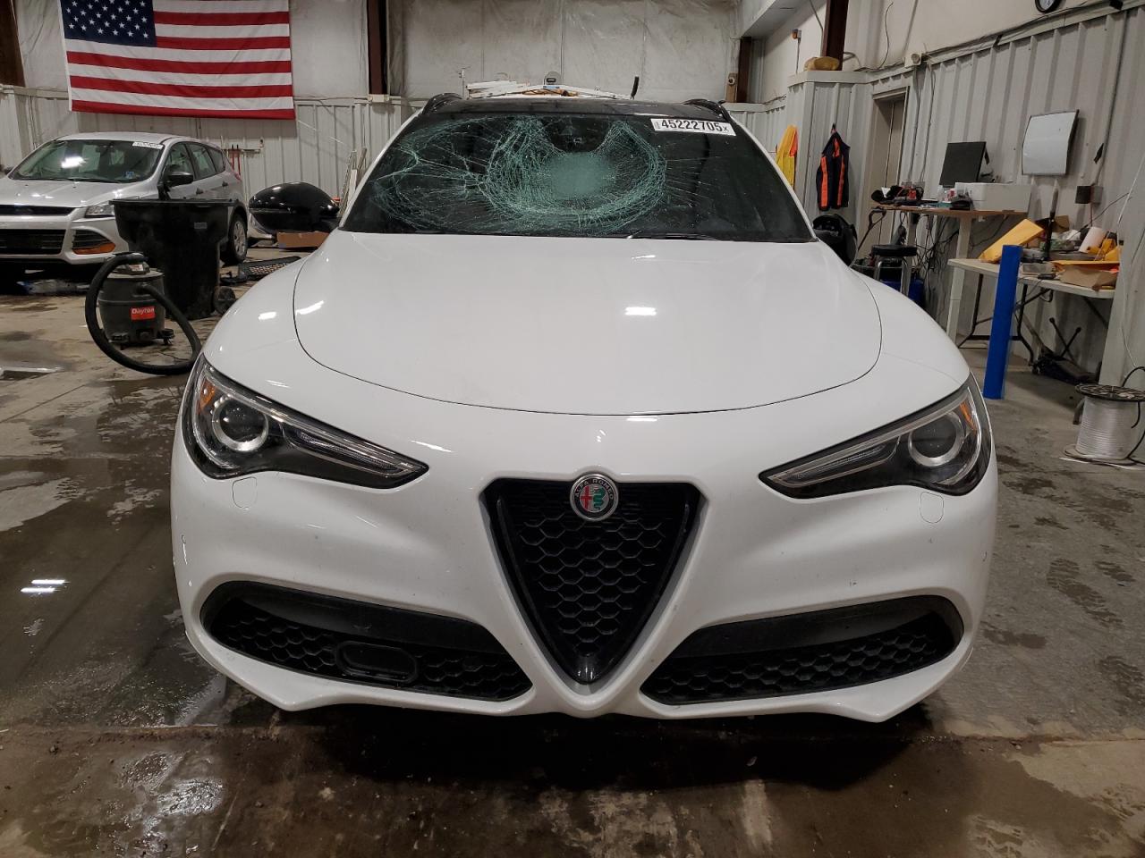 2022 Alfa Romeo Stelvio VIN ZASPAKBN2N7D37386 Copart auction photo, vandalism damage thumbnail 5