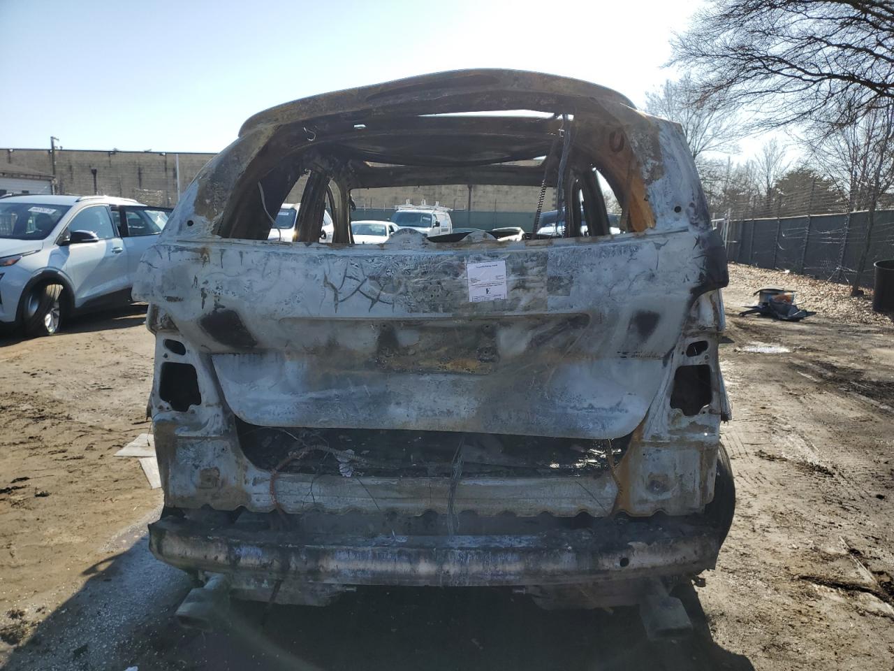 2011 Mercedes-Benz M-klasse VIN 4JGBB8GB7BA686927 Copart auction photo, burn damage thumbnail 6