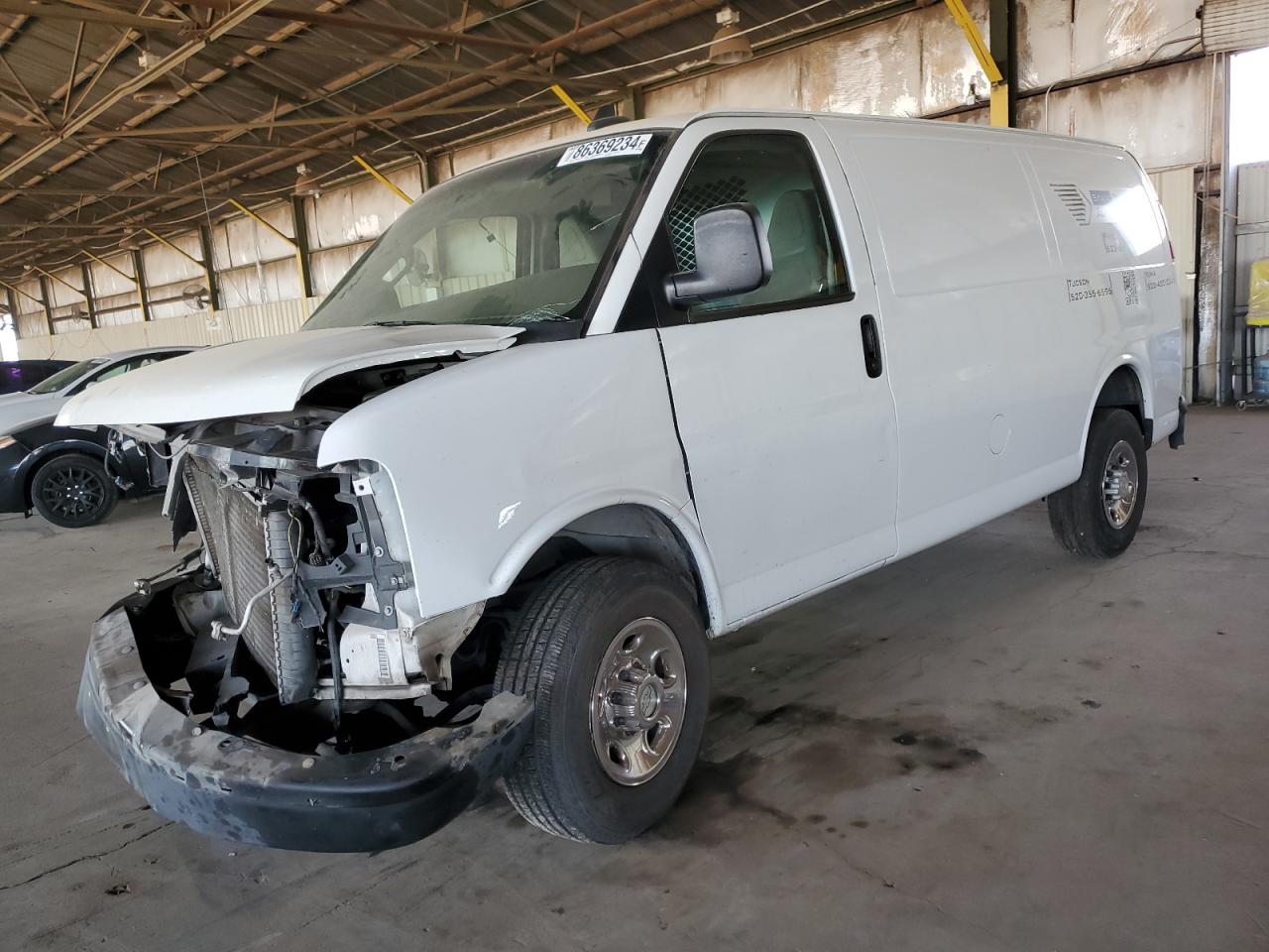 2018 Chevrolet Express VIN 1GCWGAFP8J1266815