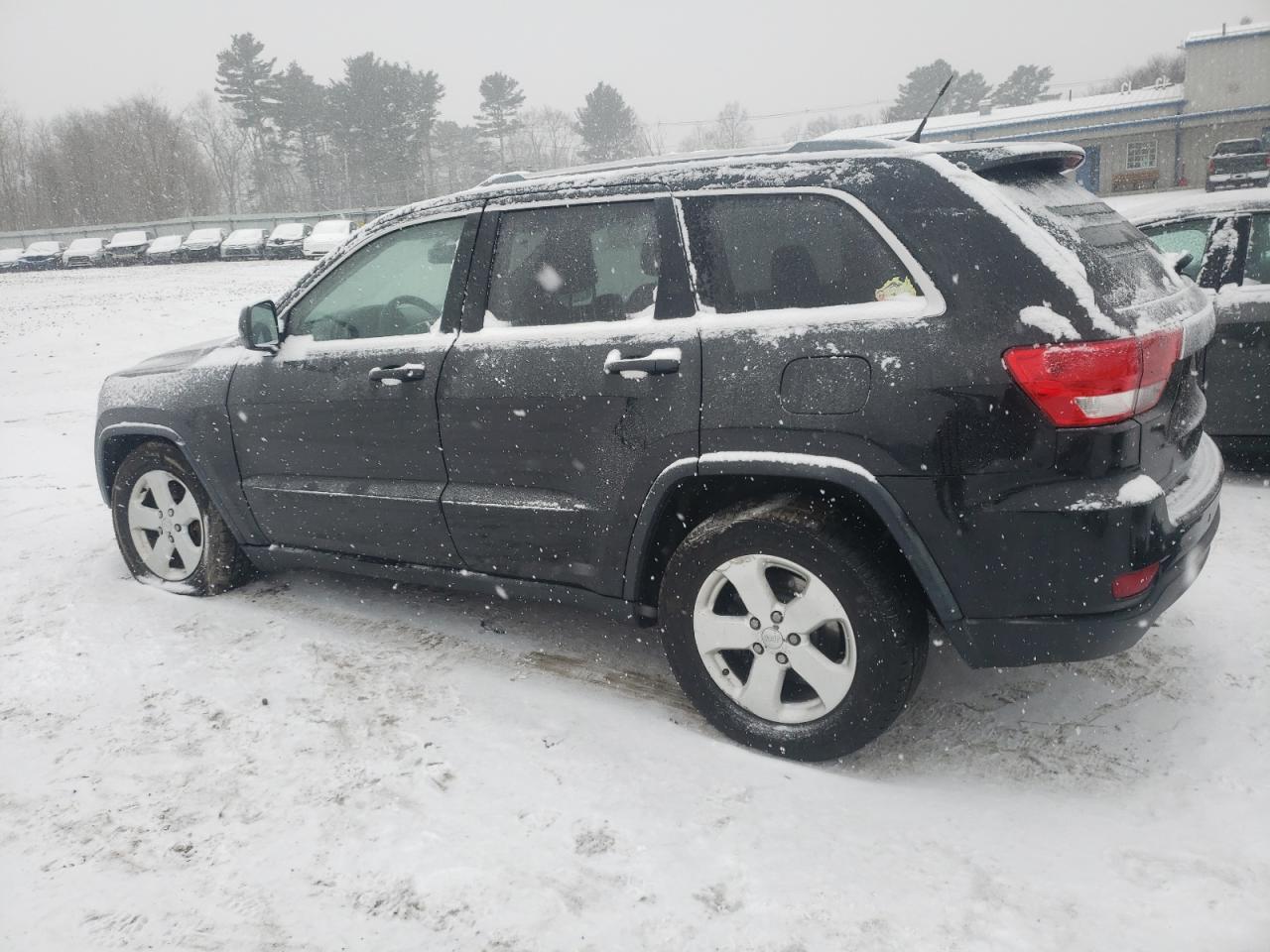 2012 Jeep Grand Cherokee VIN 1C4RJFAG2CC220360 Copart auction photo, front end / undercarriage damage thumbnail 2