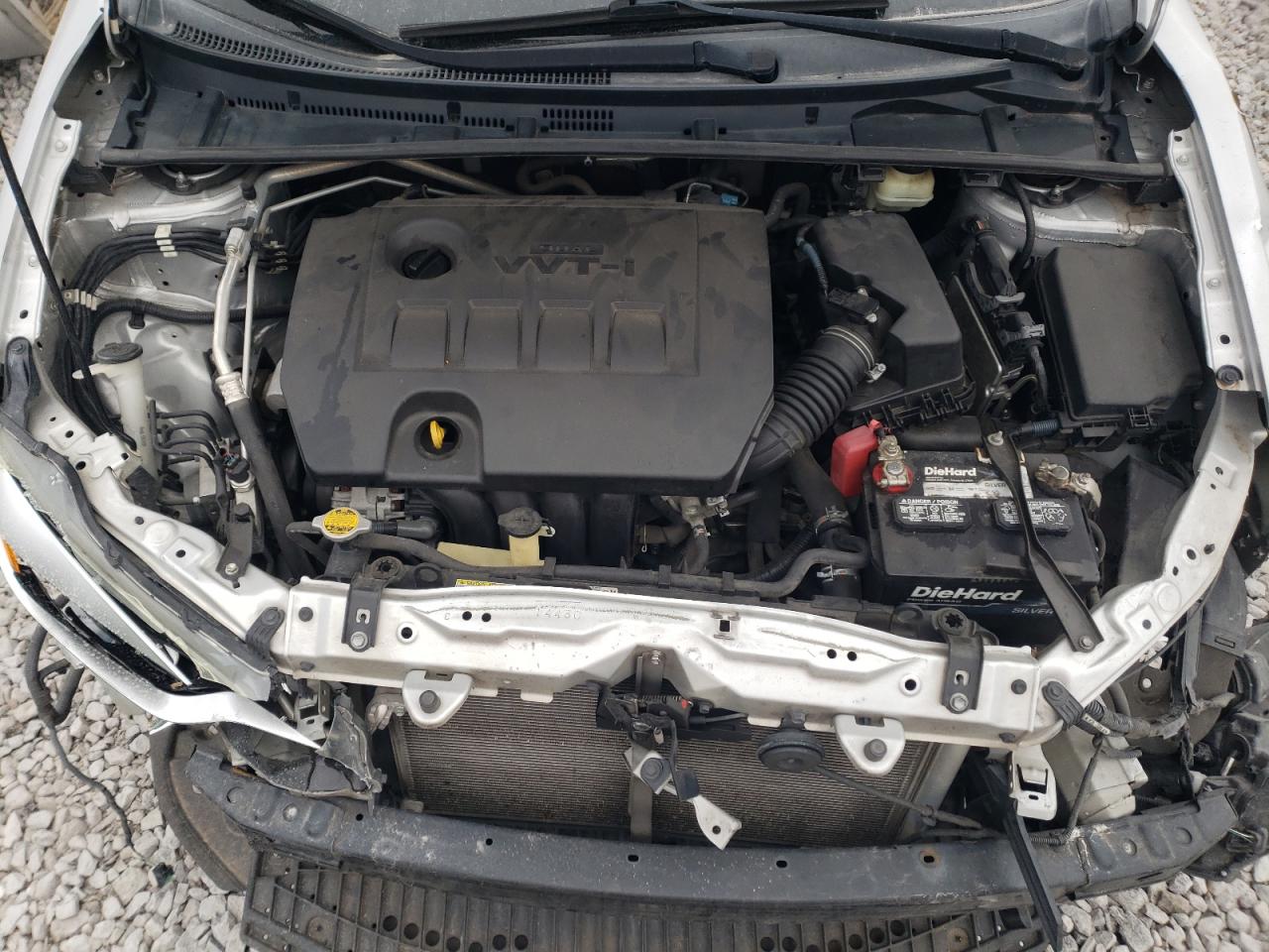 2015 Toyota Corolla VIN 5YFBURHE6FP189981 Copart auction photo, front end / side damage thumbnail 11