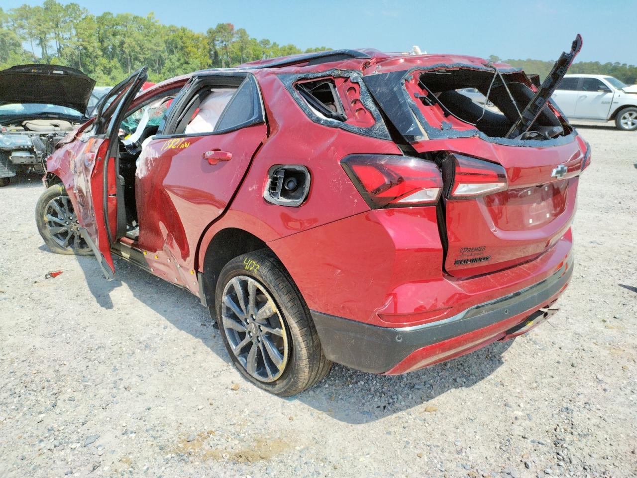2022 Chevrolet Equinox VIN 3GNAXMEV1NS106170 Copart auction photo, all over / undercarriage damage thumbnail 3