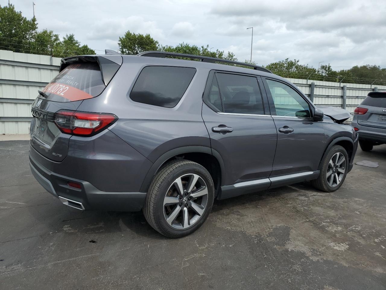 2024 Honda Pilot VIN 5FNYG1H87RB005922 Copart auction photo, front end damage thumbnail 3