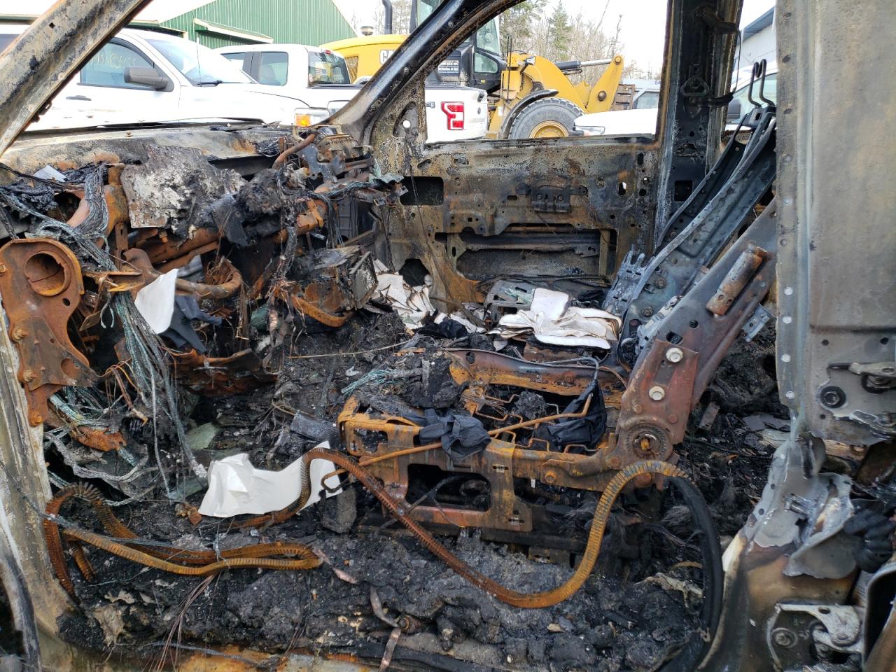 2014 GMC Sierra VIN 1GT125E8XEF168906 Copart auction photo, burn damage thumbnail 7
