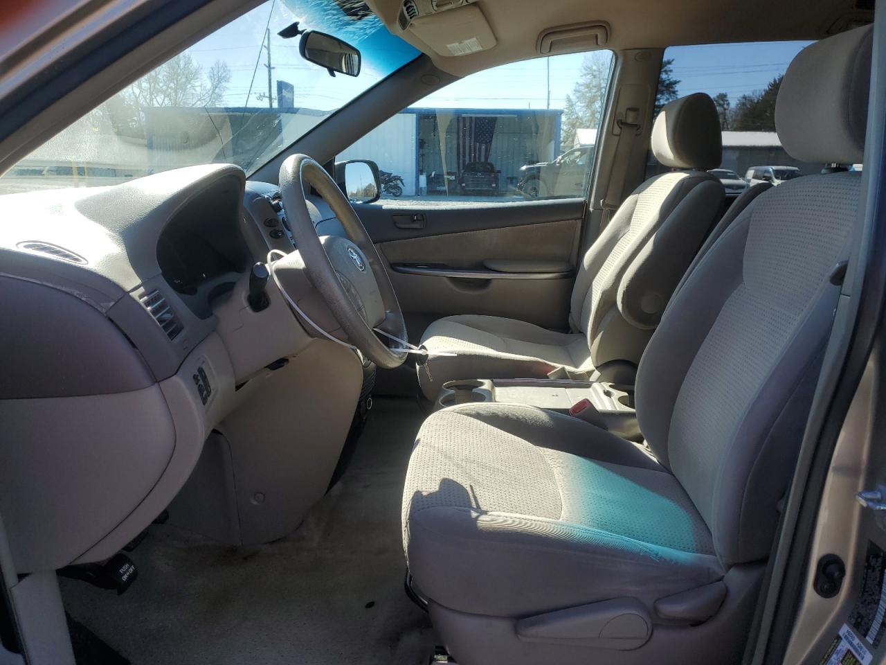 2007 Toyota Sienna VIN 5TDZK23C37S038462 Copart auction photo, front end damage thumbnail 7