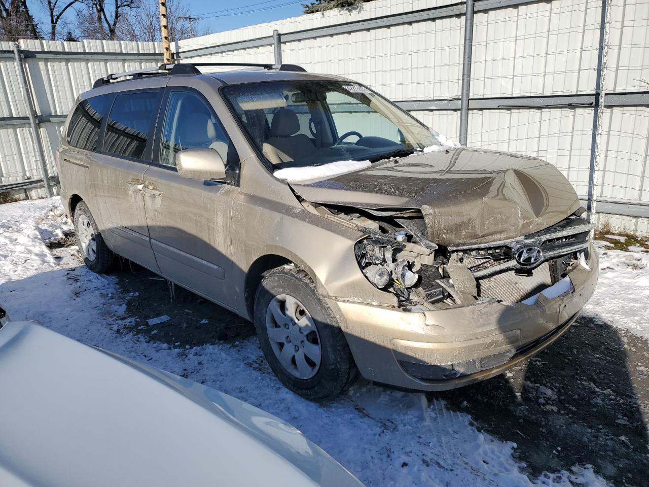 2008 Hyundai Entourage VIN KNDMC233186048237 Copart auction photo, front end / side damage thumbnail 4