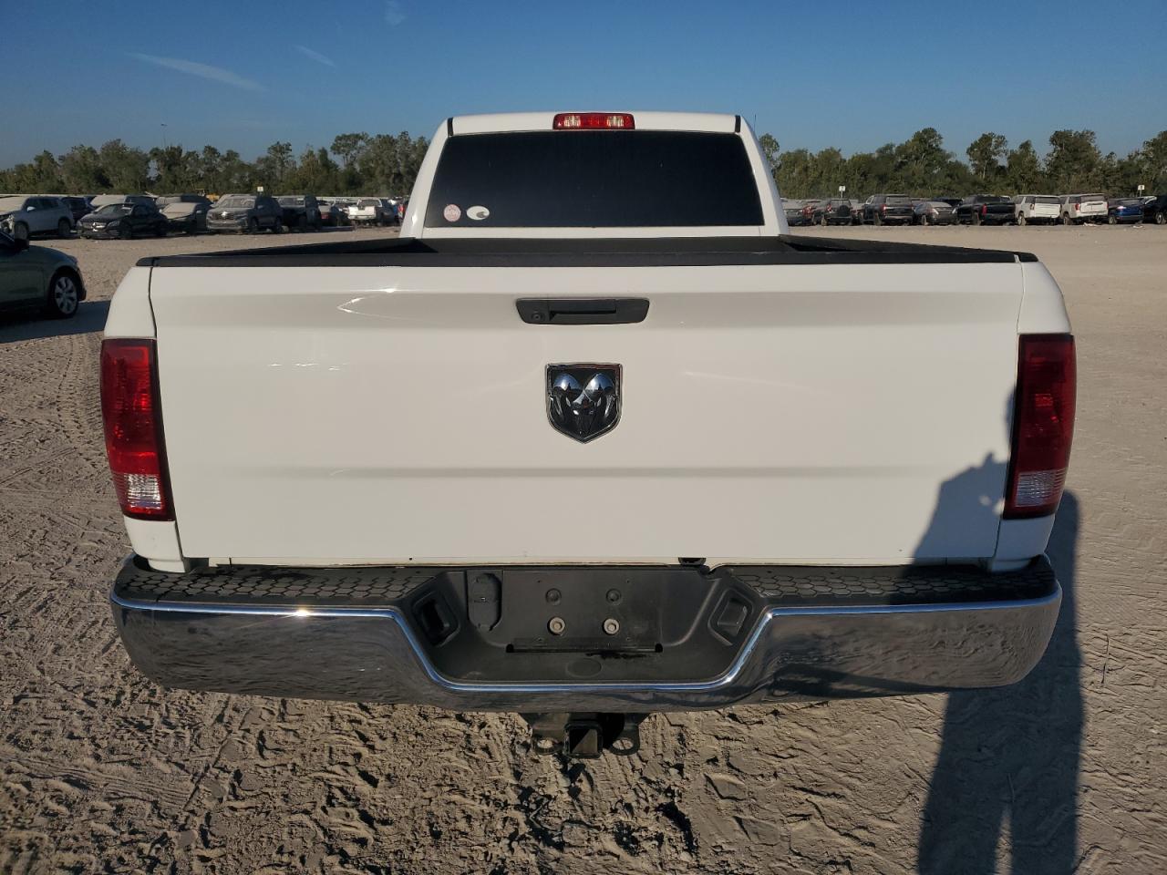 2019 RAM 1500 VIN 3C6JR6DGXKG507322 Copart auction photo, front end / side damage thumbnail 10
