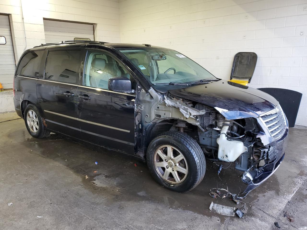 2010 Chrysler Town & Country VIN 2A4RR5D16AR153366 Copart auction photo, front end damage thumbnail 4