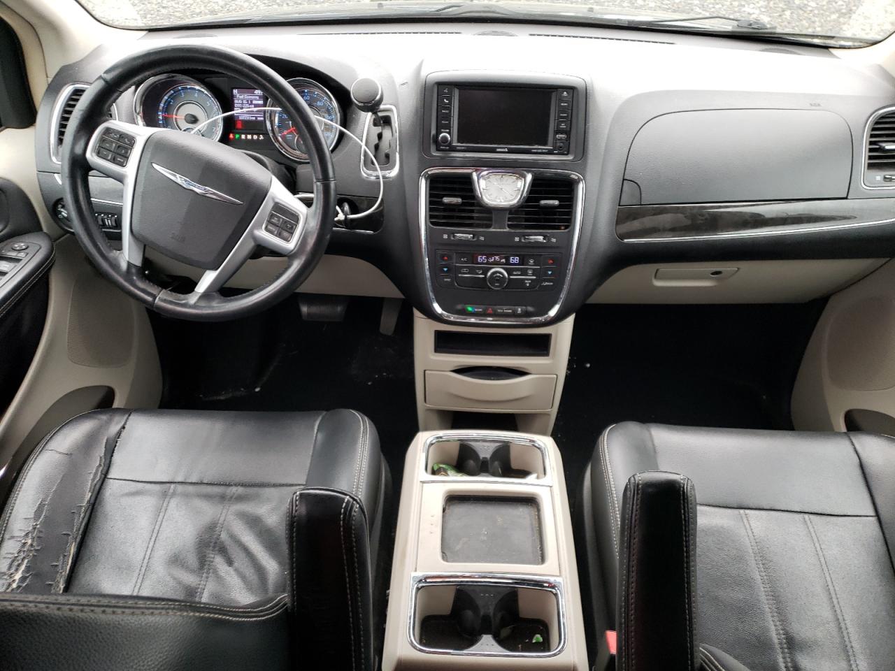 2013 Chrysler Town & Country VIN 2C4RC1BG7DR630155 Copart auction photo, front end damage thumbnail 8