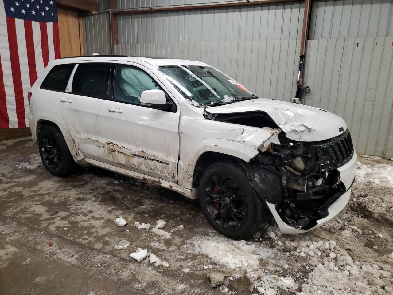 2016 Jeep Grand Cherokee VIN 1C4RJFDJ5GC420503 Copart auction photo, front end / side damage thumbnail 4