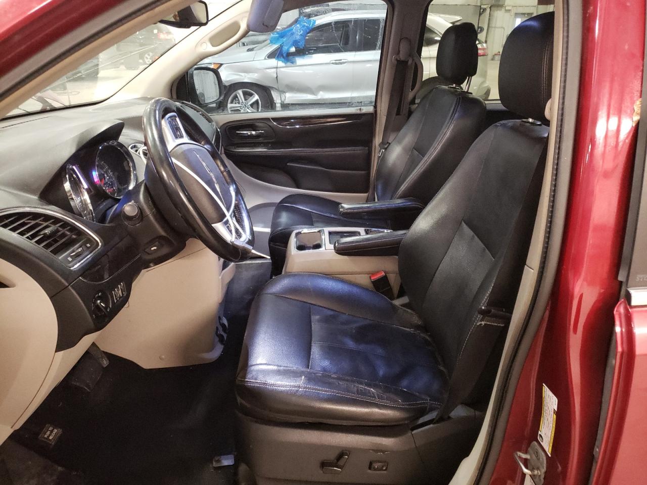 2011 Chrysler Town & Country VIN 2A4RR8DG5BR749477 Copart auction photo, all over damage thumbnail 7