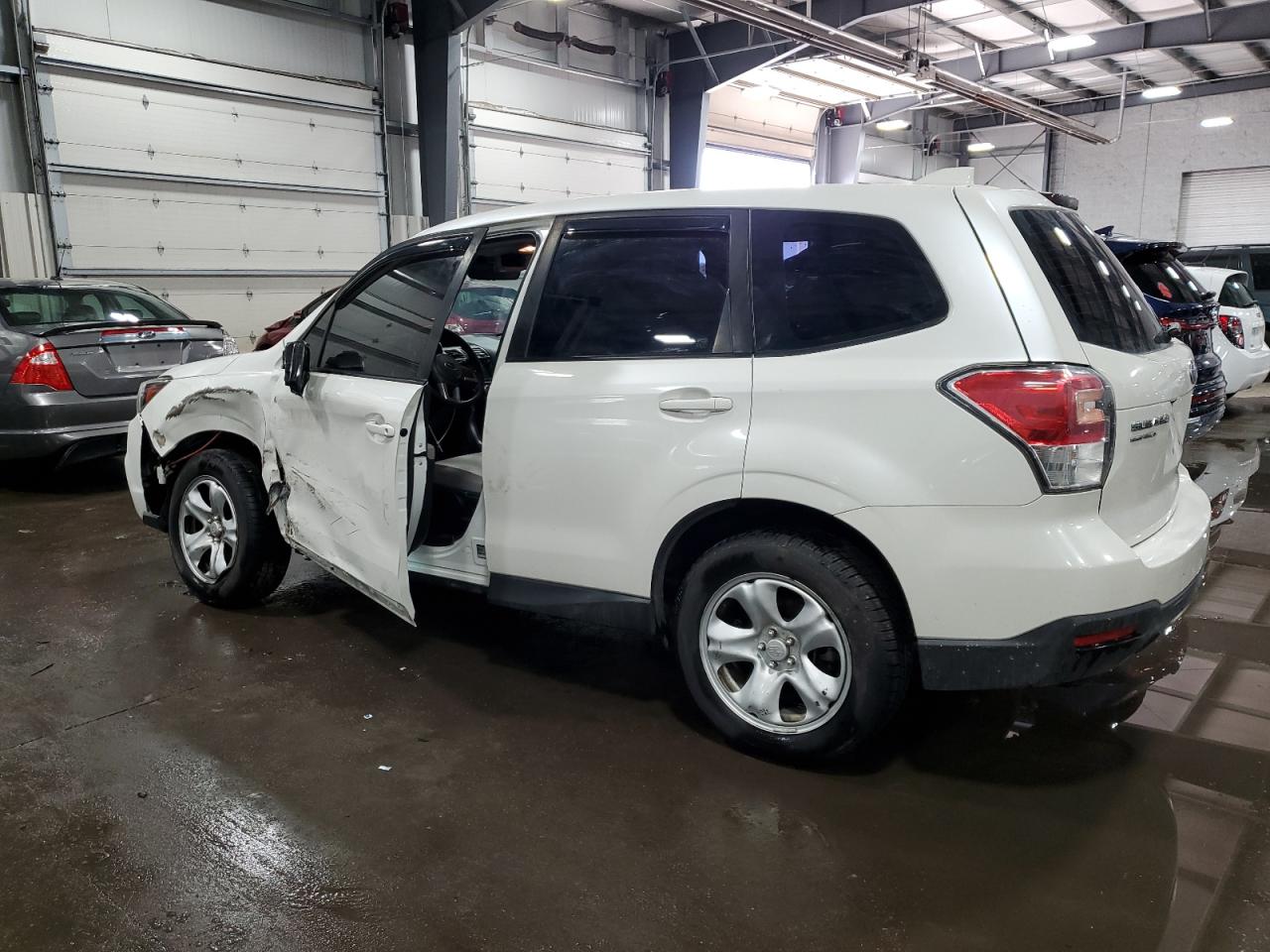 2018 Subaru Forester VIN JF2SJAAC7JG592401 Copart auction photo, front end / side damage thumbnail 2