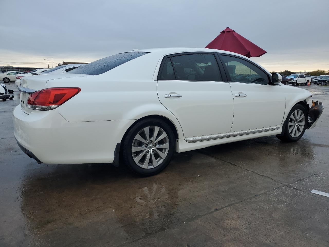 2011 Toyota Avalon VIN 4T1BK3DB6BU439341 Copart auction photo, front end damage thumbnail 3