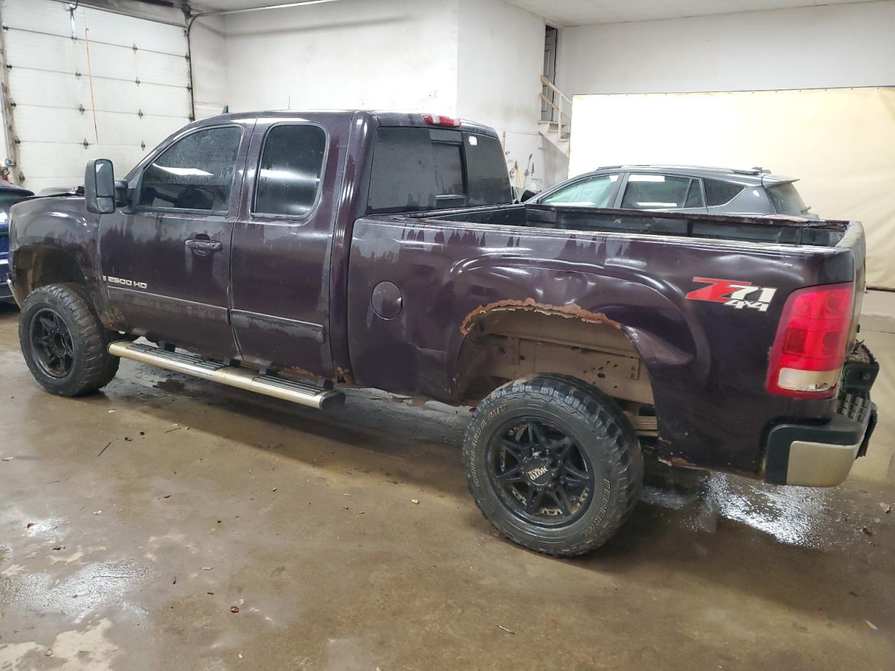 2008 GMC Sierra VIN 1GTHK29K78E177429 Copart auction photo, front end / rear end damage thumbnail 2