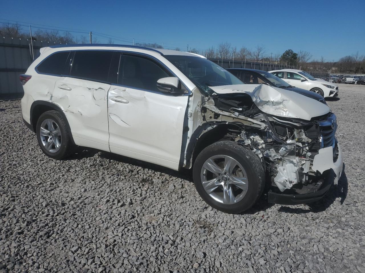 2016 Toyota Highlander VIN 5TDYKRFH3GS169421 Copart auction photo, side / front end damage thumbnail 4