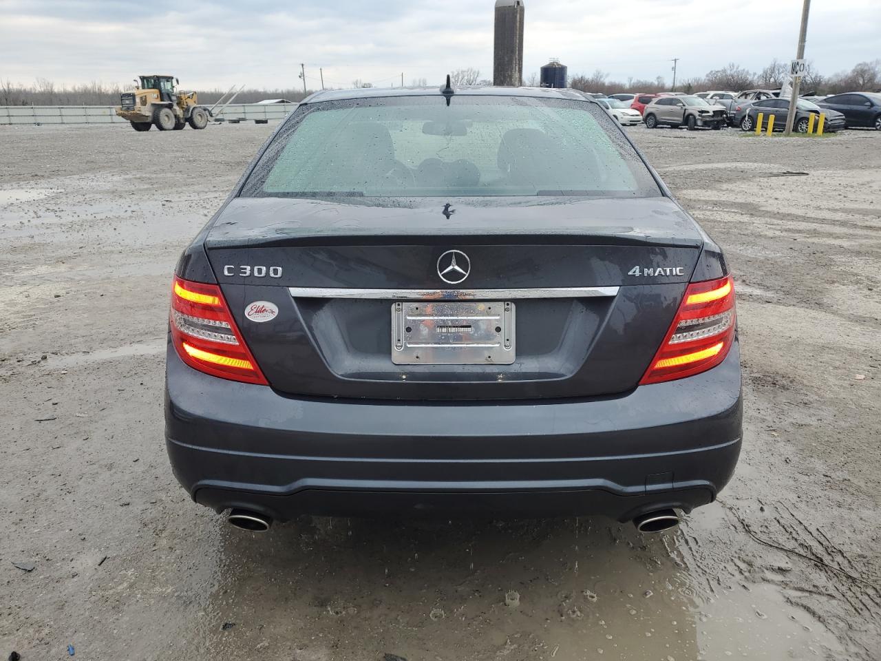 2013 Mercedes-Benz C-klasse VIN WDDGF8AB7DR276565 Copart auction photo, side damage thumbnail 6