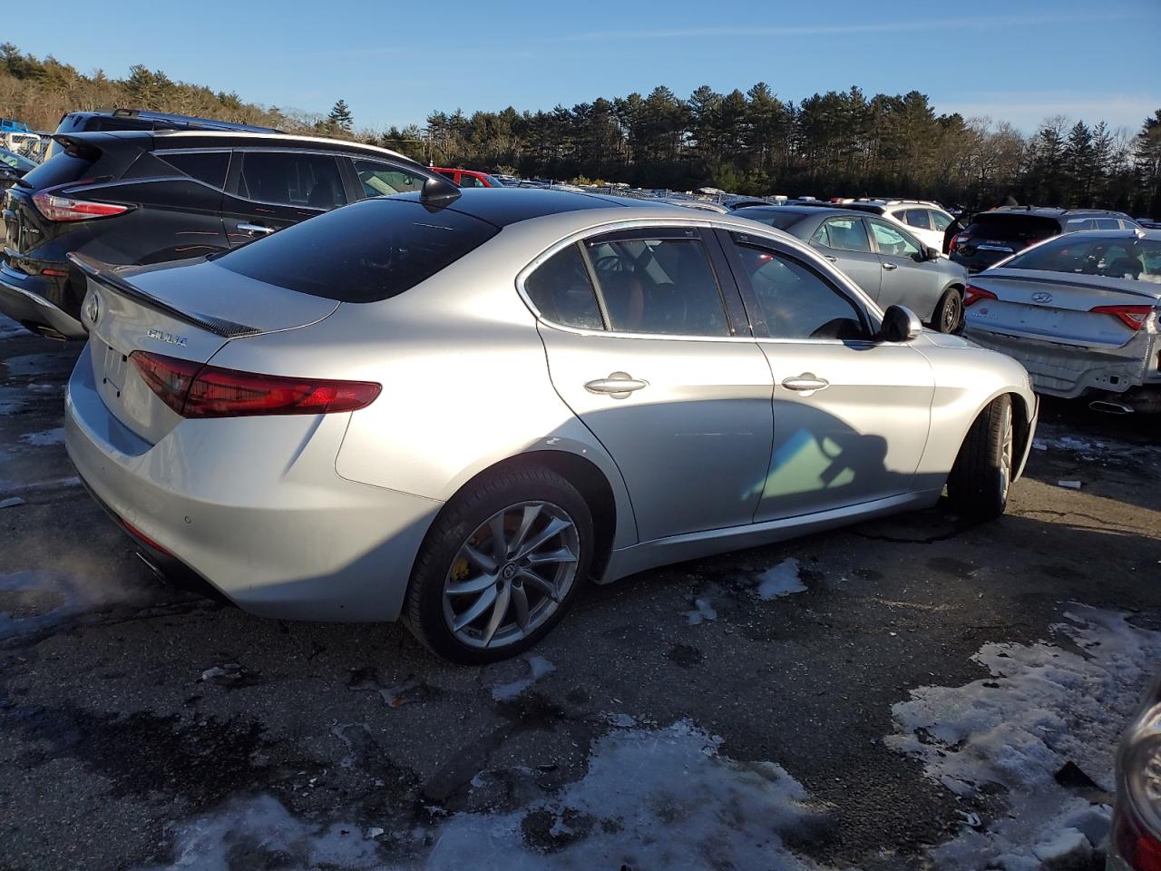 2017 Alfa Romeo Giulia VIN ZARFAEDN0H7548065 Copart auction photo, undercarriage / front end damage thumbnail 3