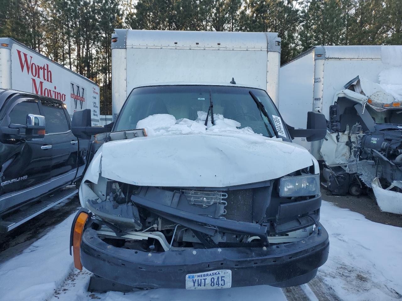 2018 GMC Savana VIN 7GZ37TCG0JN901086 Copart auction photo, front end damage thumbnail 5