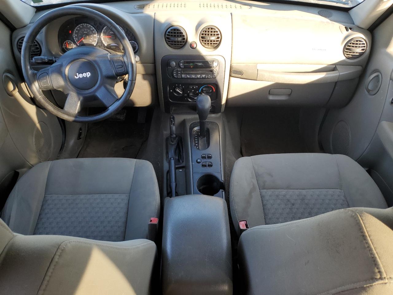 2005 Jeep Liberty (North America) VIN 1J4GL48K65W678995 Copart auction photo, mechanical damage thumbnail 8