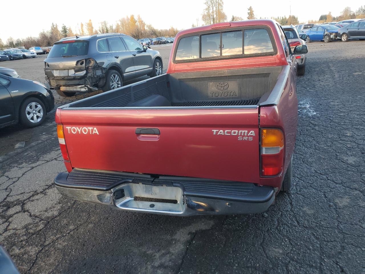 1999 Toyota Tacoma VIN 4TAVL52N3XZ457230 Copart auction photo, rear end damage thumbnail 6