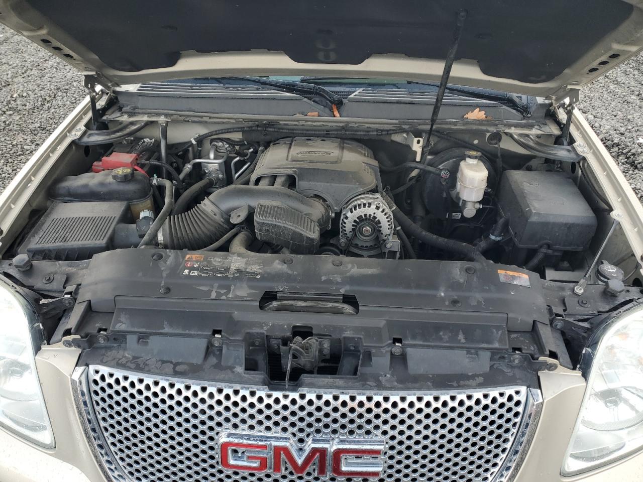 2011 GMC Yukon VIN 1GKS2MEF3BR300805 Copart auction photo, rear end damage thumbnail 11