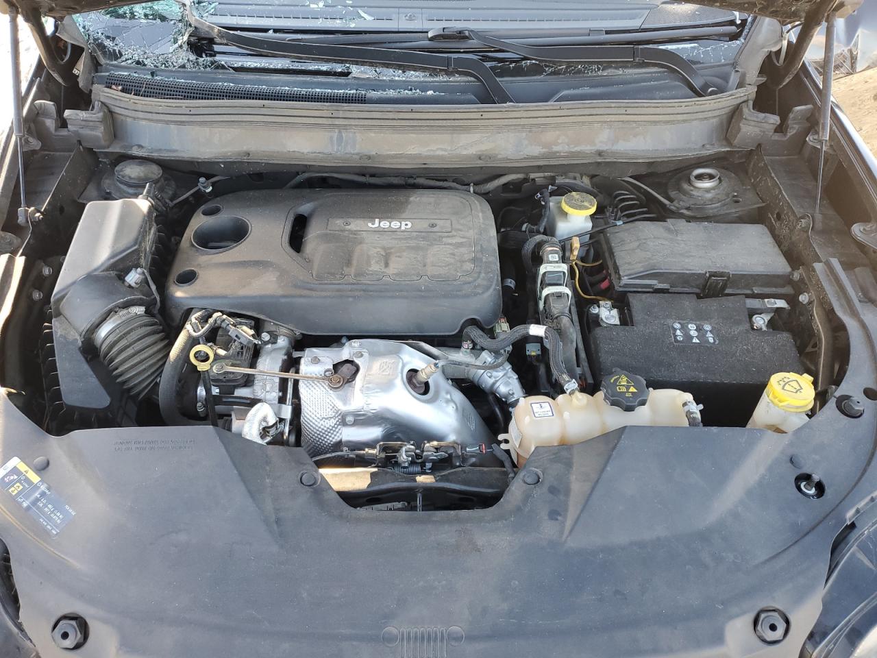 2019 Jeep Grand Cherokee VIN 1C4PJLLNXKD326095 Copart auction photo, all over damage thumbnail 12