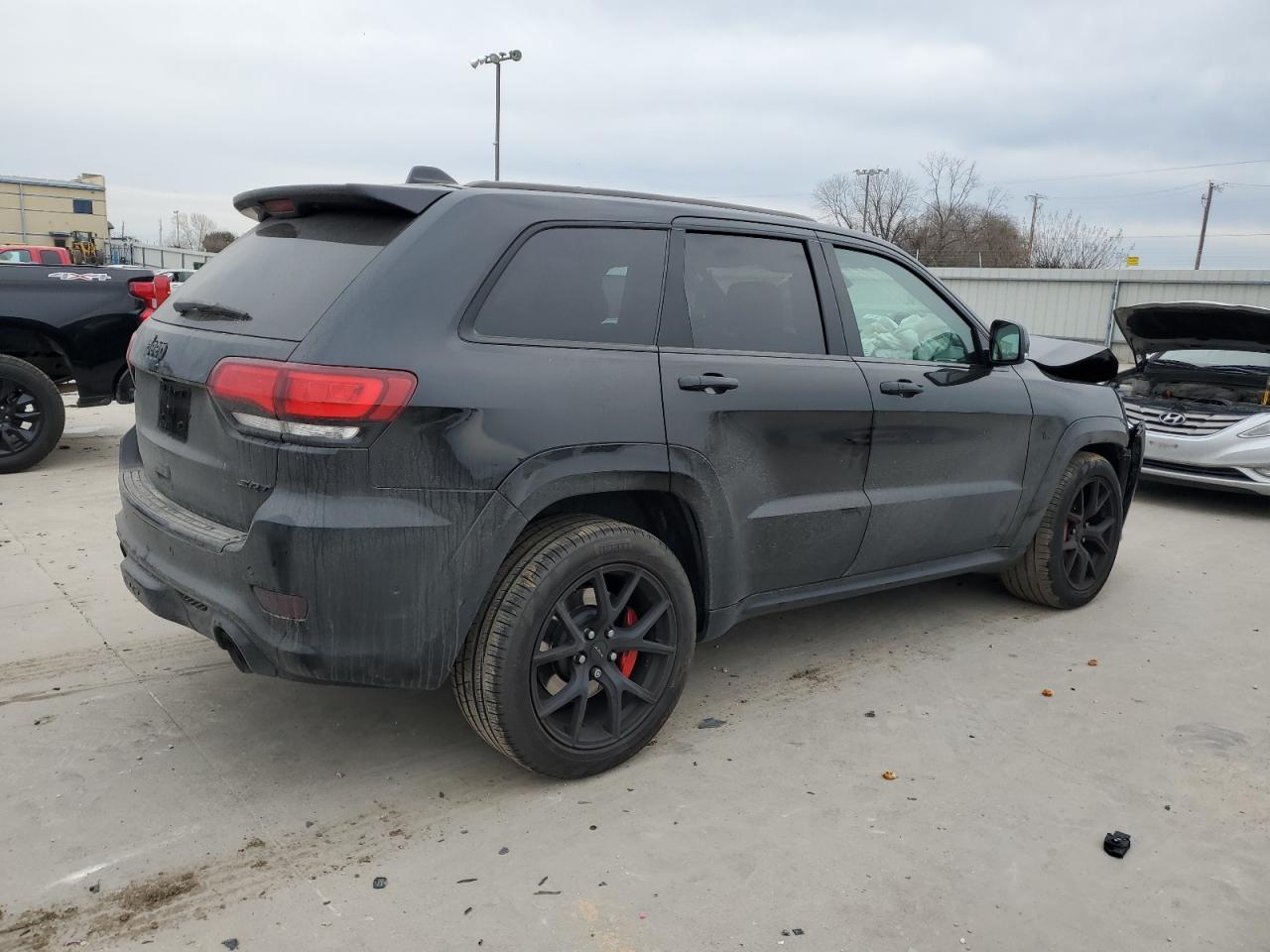 2018 Jeep Grand Cherokee VIN 1C4RJFDJ7JC268215 Copart auction photo, front end damage thumbnail 3