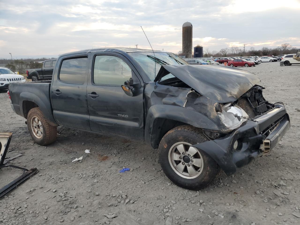 2011 Toyota Tacoma VIN 3TMLU4EN5BM060885 Copart auction photo, rollover damage thumbnail 4