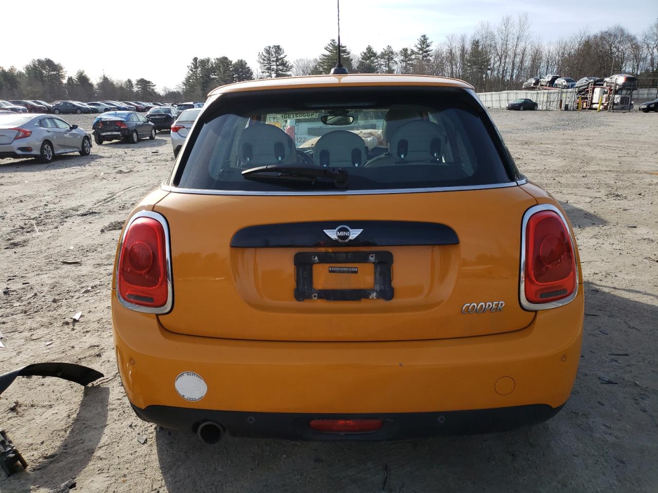 2016 MINI Cooper VIN WMWXU1C51G2D08650 Copart auction photo, front end / minor dent/scratches damage thumbnail 6