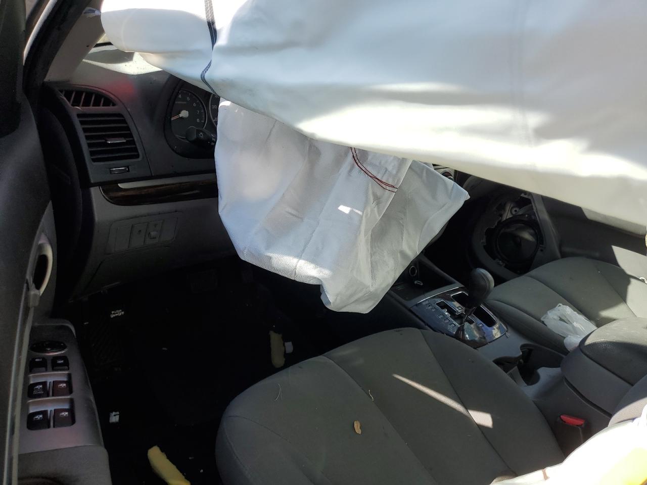 2011 Hyundai Santa Fe VIN 5XYZG3AB6BG031058 Copart auction photo, side / front end damage thumbnail 8