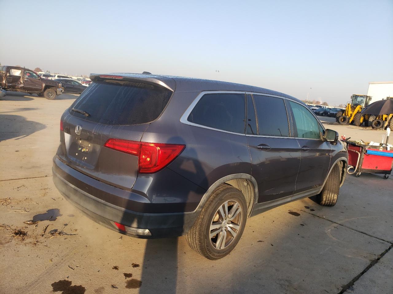 2016 Honda Pilot VIN 5FNYF5H74GB007044 Copart auction photo, side / undercarriage damage thumbnail 3