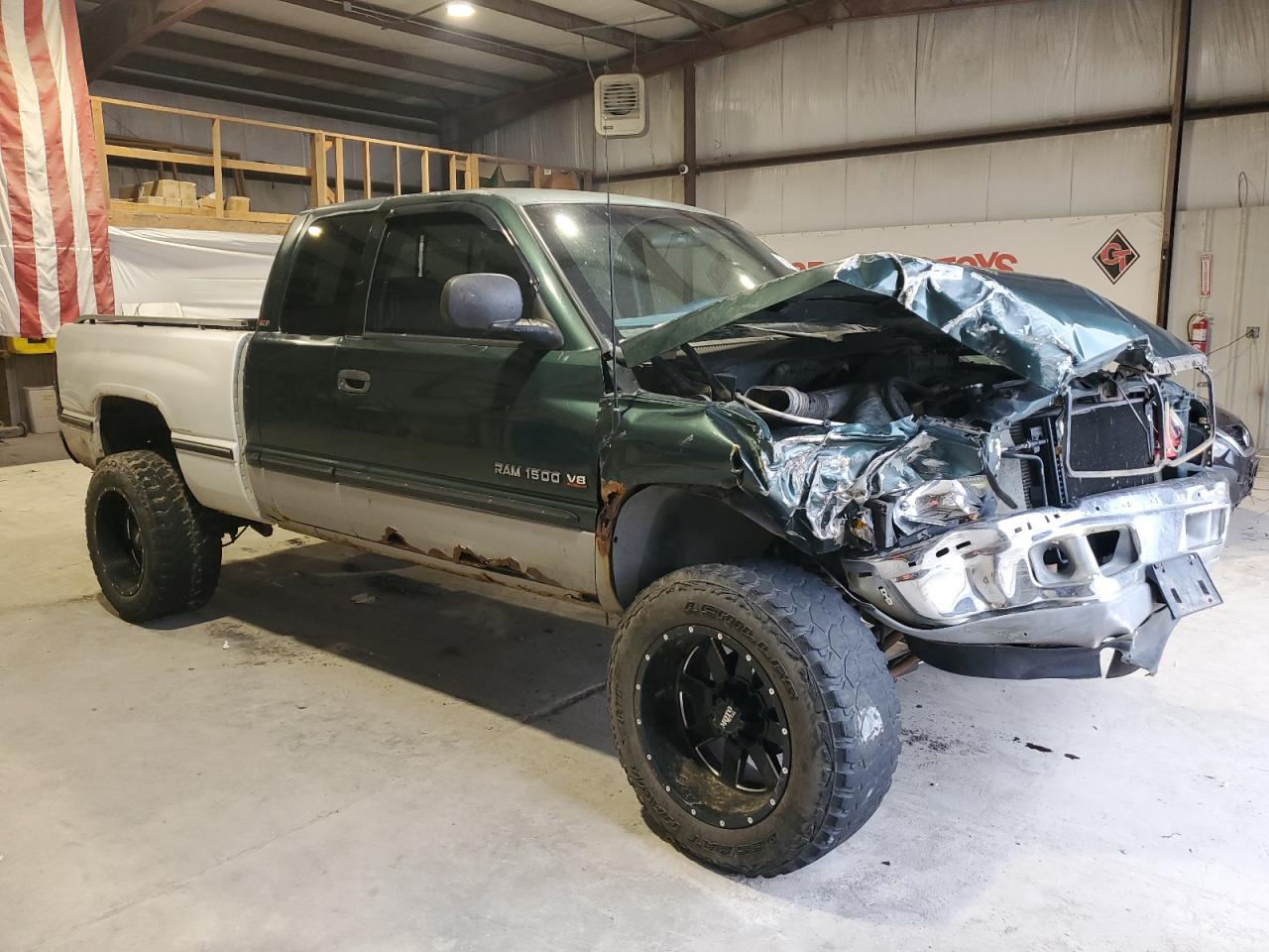 1998 Dodge RAM VIN 3B7HF13Y3WG183620 Copart auction photo, all over damage thumbnail 4