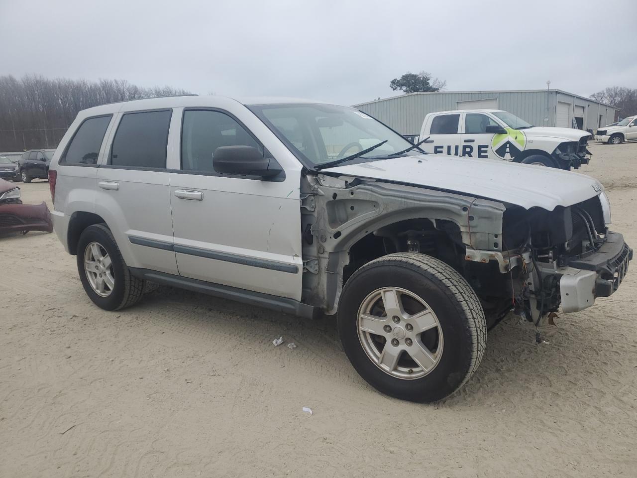 2007 Jeep Grand Cherokee VIN 1J8GR48K87C607816 Copart auction photo, front end damage thumbnail 4
