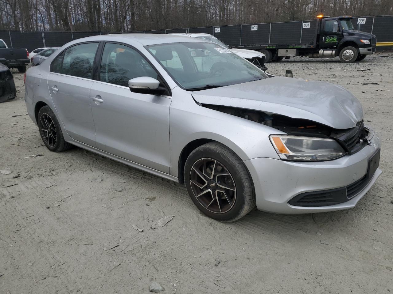 2014 Volkswagen Jetta VIN 3VWD17AJ8EM221717 Copart auction photo, front end damage thumbnail 4