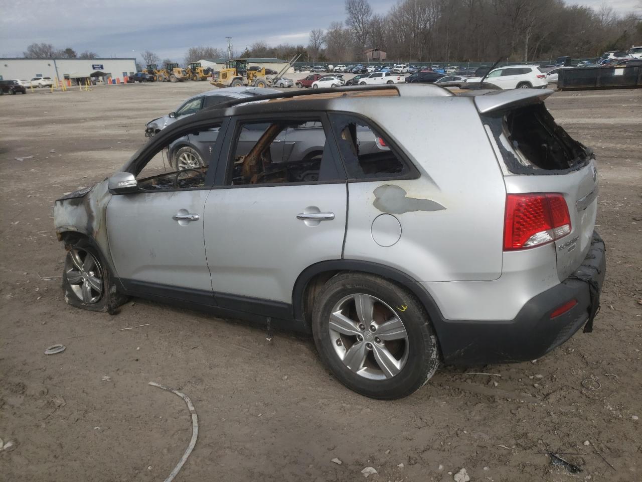 2013 KIA Sorento VIN 5XYKU3A6XDG370082 Copart auction photo, burn damage thumbnail 2