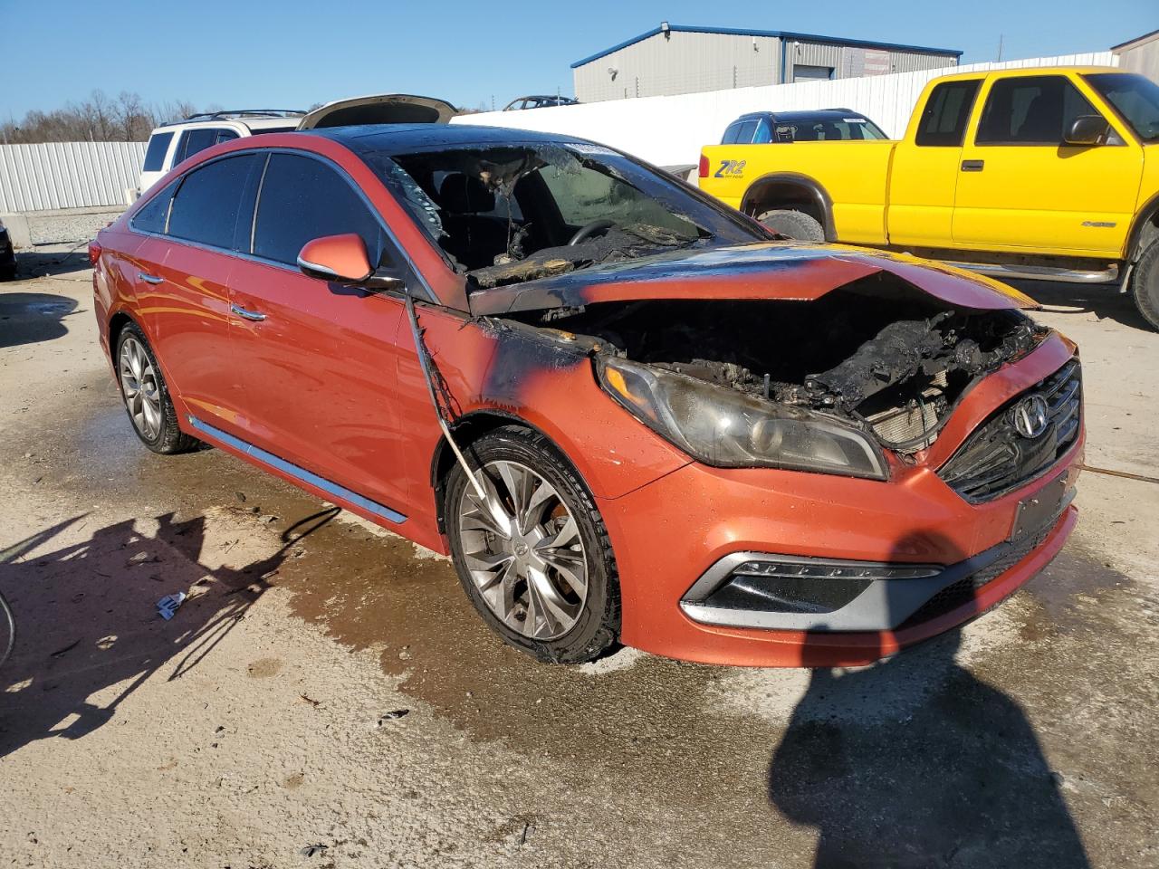 2015 Hyundai Sonata VIN 5NPE34AB0FH124785 Copart auction photo, burn - interior / burn - engine damage thumbnail 4