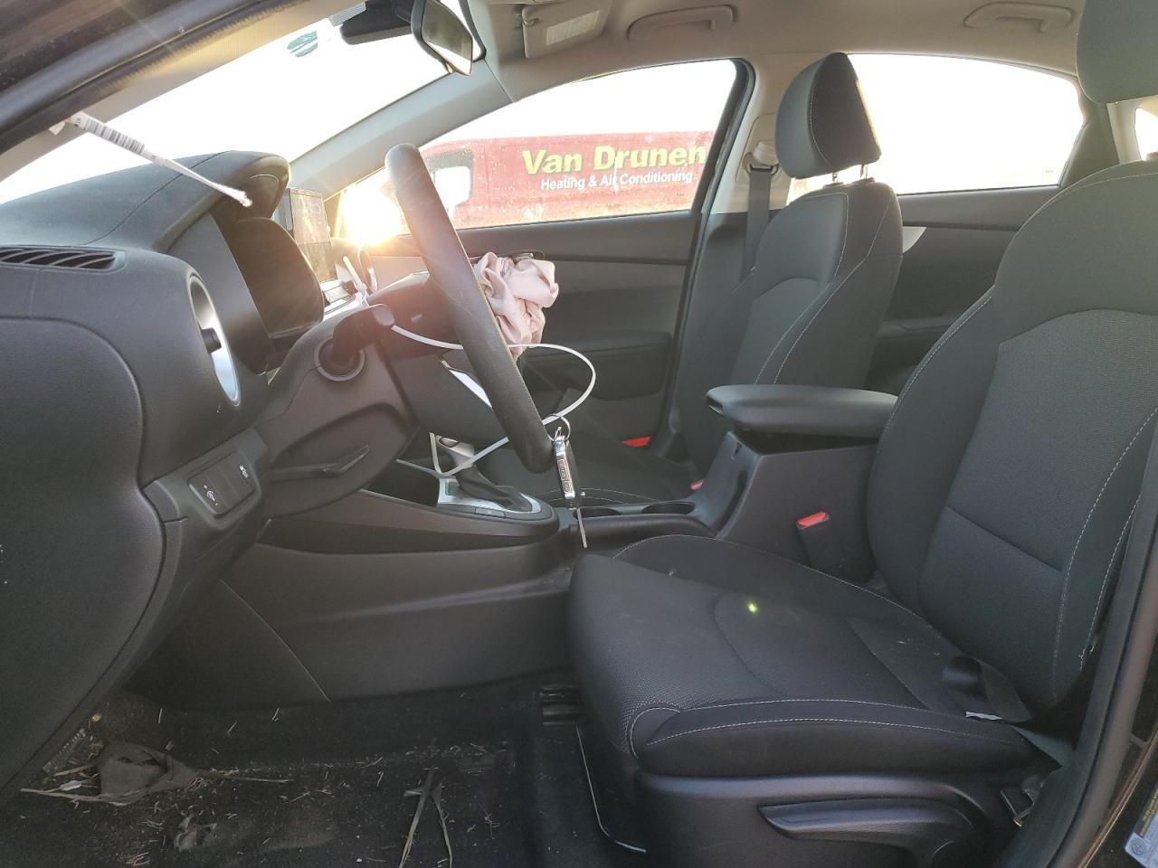 2023 KIA Forte VIN 3KPF24AD4PE573238 Copart auction photo, front end damage thumbnail 7