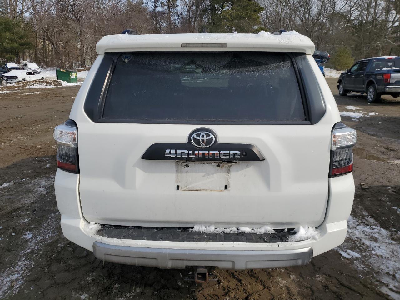 2015 Toyota 4Runner VIN JTEBU5JR6F5244301 Copart auction photo, front end / side damage thumbnail 6