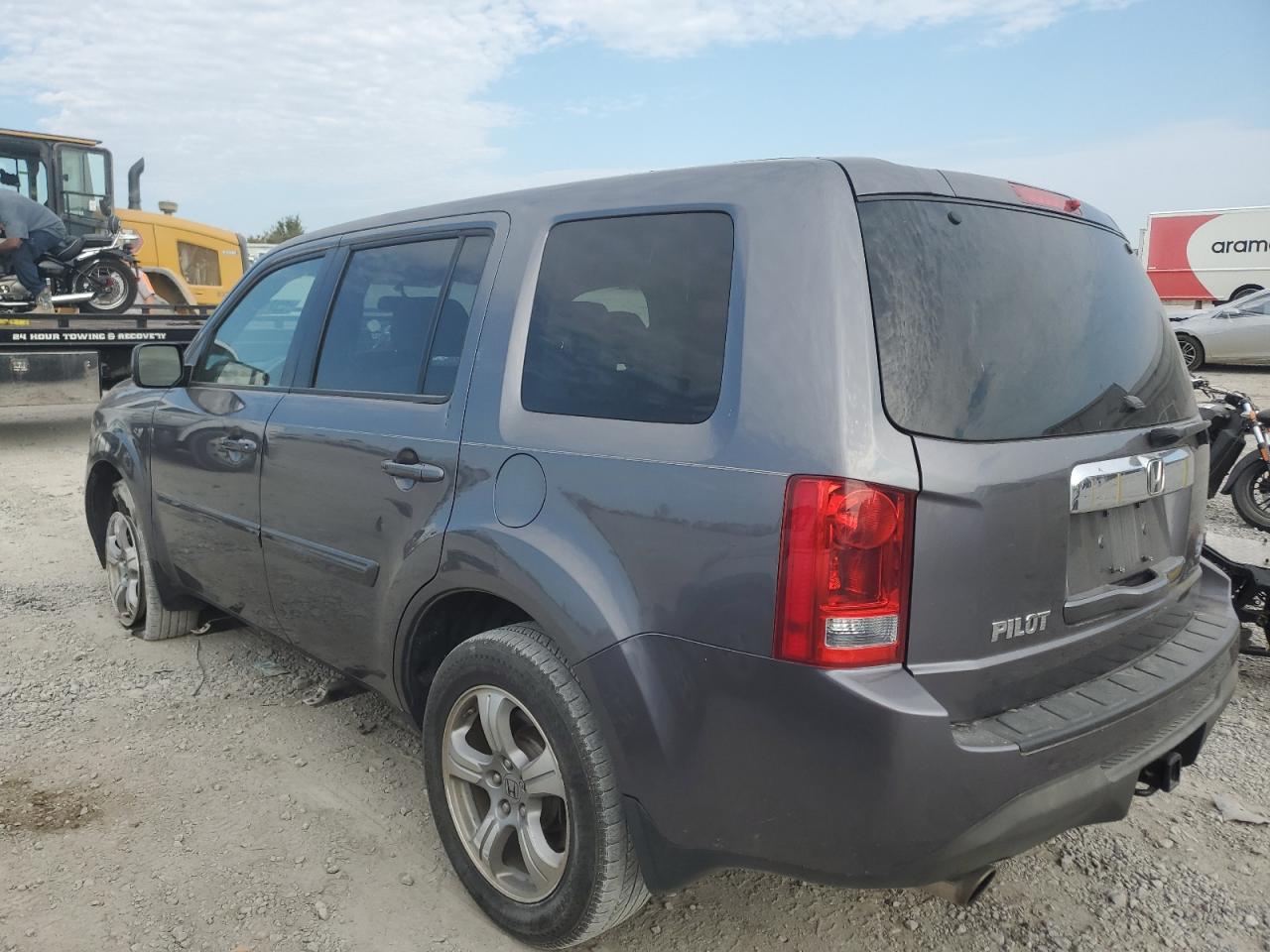 2014 Honda Pilot VIN 5FNYF3H47EB004792 Copart auction photo, side / front end damage thumbnail 2