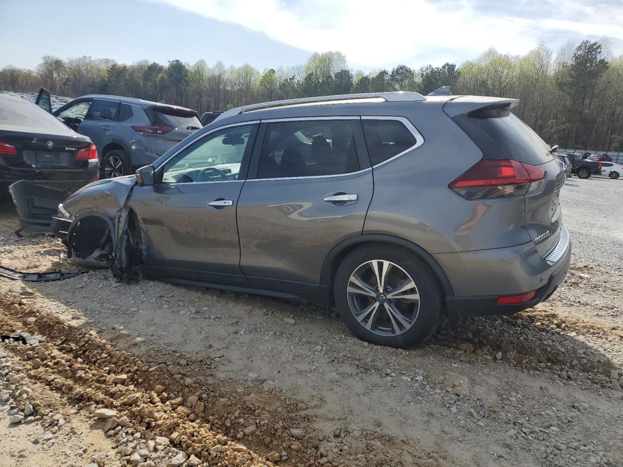 2019 Nissan Rogue VIN 5N1AT2MV6KC821503 Copart auction photo, front end / side damage thumbnail 2