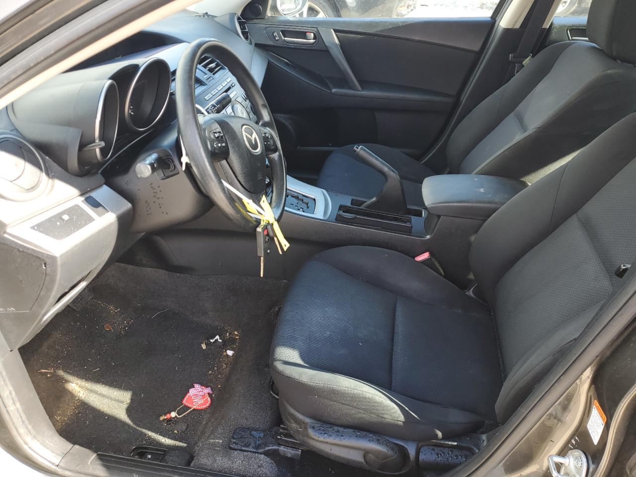 2011 Mazda 3 VIN JM1BL1VG3B1372540 Copart auction photo, front end damage thumbnail 7