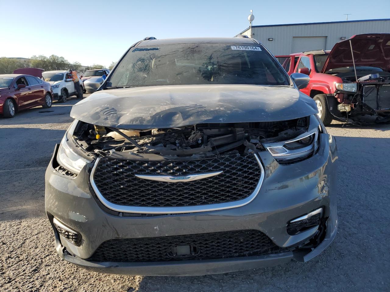 2021 Chrysler Pacifica VIN 2C4RC1N74MR510406 Copart auction photo, front end damage thumbnail 5