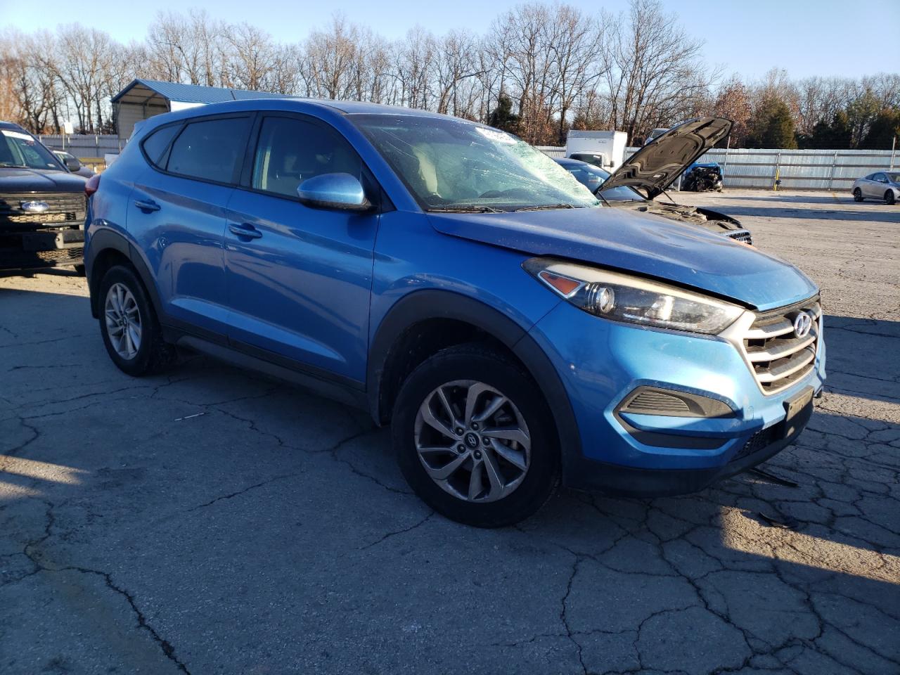 2018 Hyundai Tucson VIN KM8J23A40JU610018 Copart auction photo, front end / side damage thumbnail 4