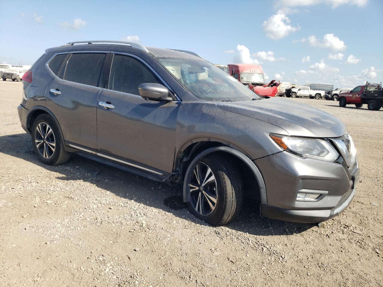 2018 Nissan Rogue VIN JN8AT2MT3JW462969 Copart auction photo, front end / minor dent/scratches damage thumbnail 4