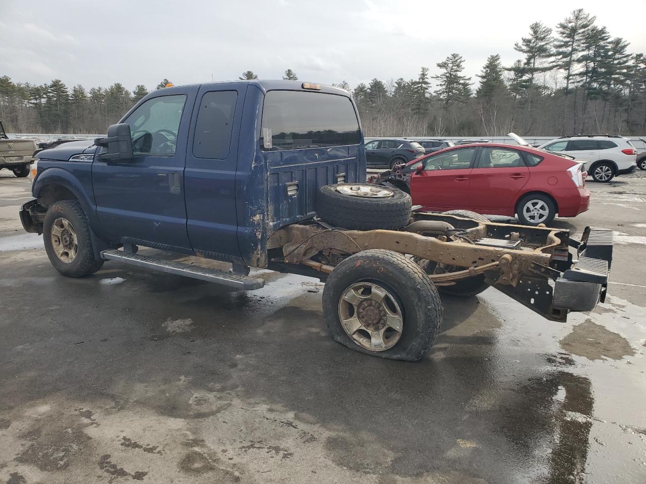 2011 Ford F250 VIN 1FT7X2B66BEA82930 Copart auction photo, front end damage thumbnail 2